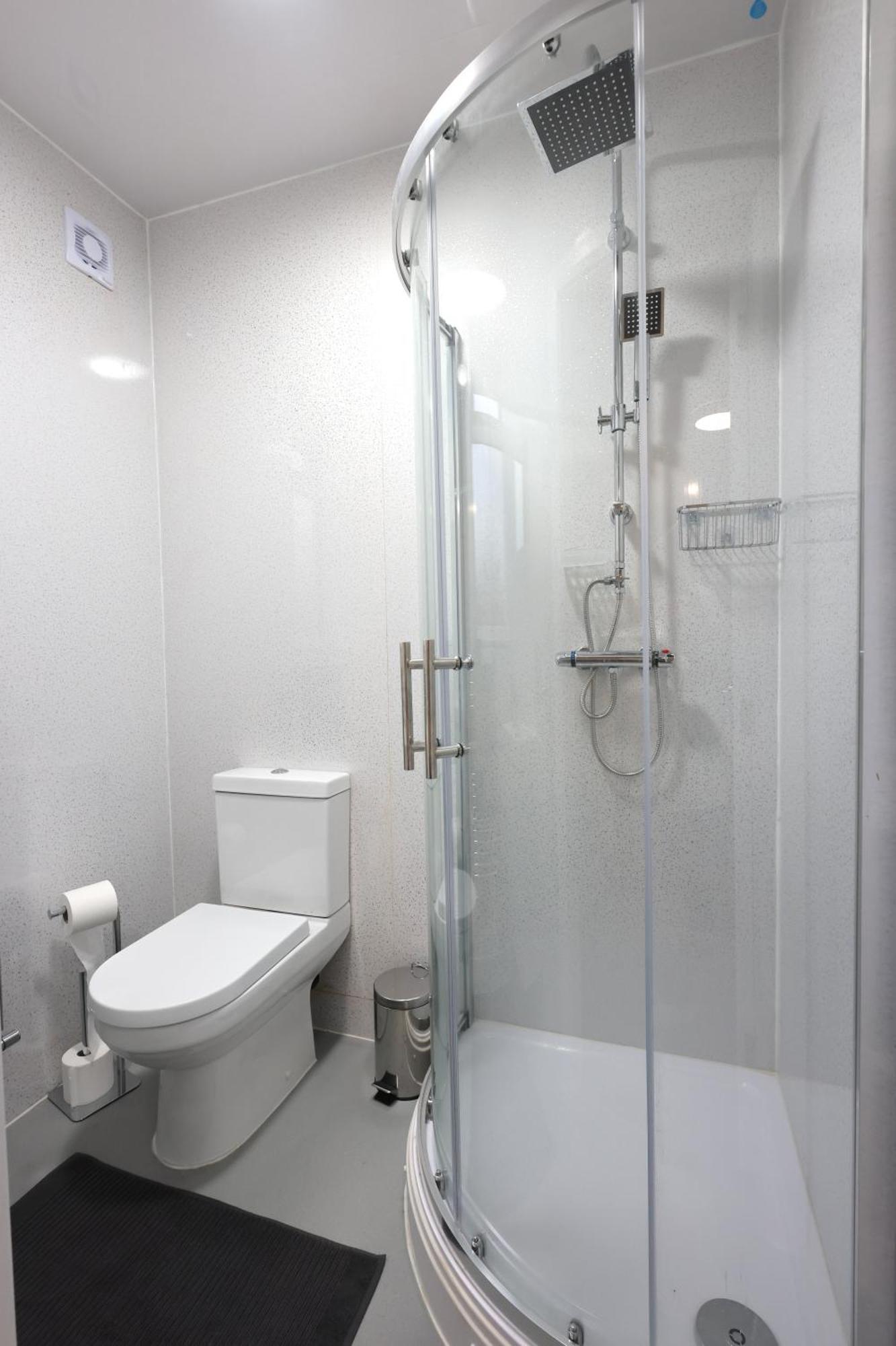 Studio 22 Lower Road Beeston Бийстън Екстериор снимка